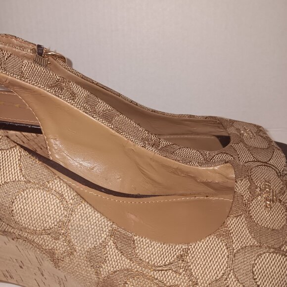 COACH INSIGNIA FERRY PEEP TOE WEDGE HEELS - Picture 4 of 12